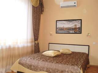 Гостиница Мира Ростов-на-Дону Двухкомнатный люкс-1